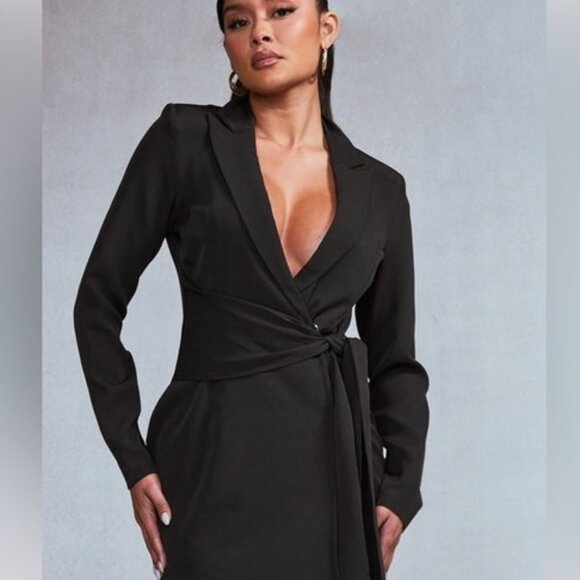 black white vertical striped dress and Edit: Classy Fashion Inspo with Elegant Evening Red And Black Lace Color:WIDE BLUE Web Collection: Bra Friendly